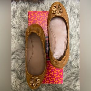 tory burch camel flats